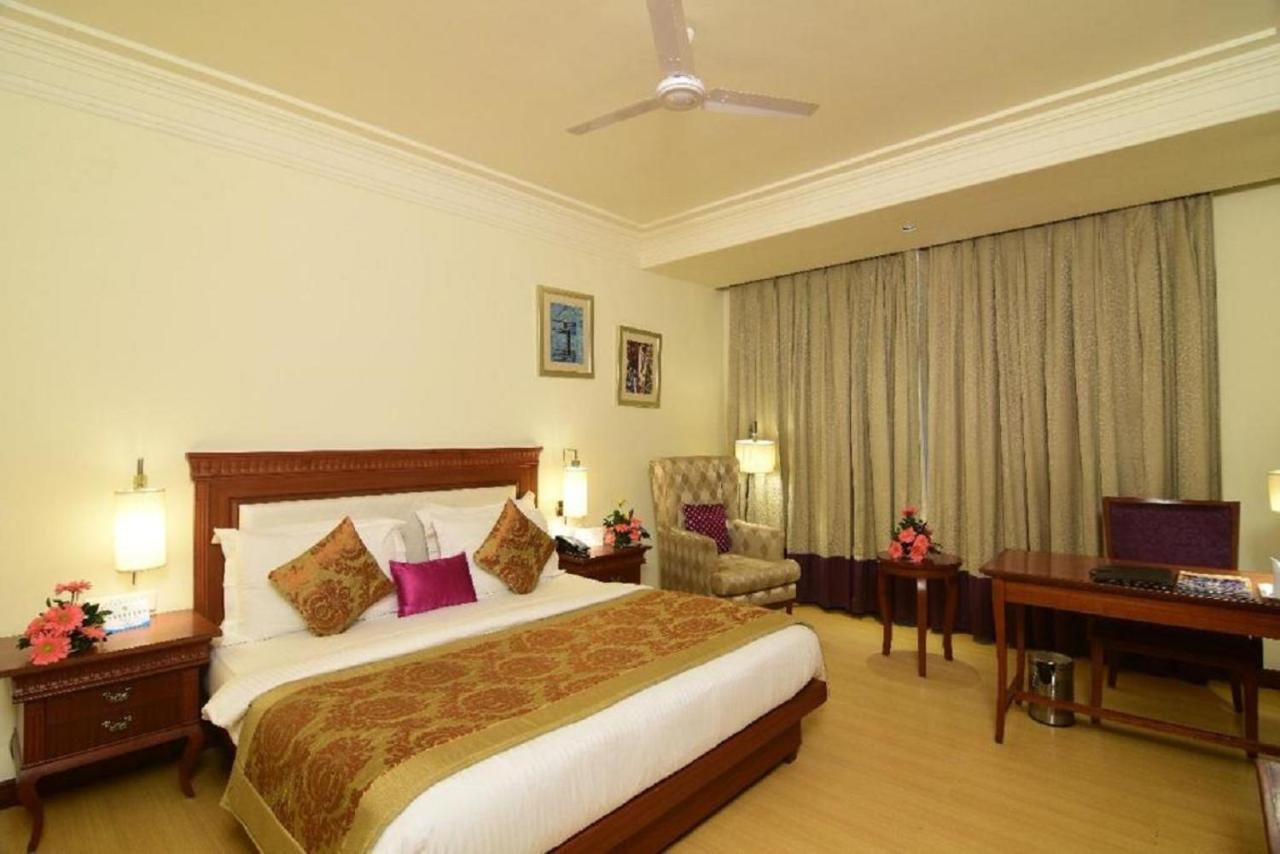 Chanakya Bnr Hotel Ranchi Esterno foto
